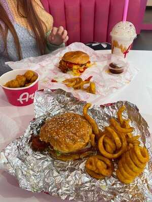 Archie's - Manchester Piccadilly