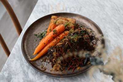 The Courtyard Chase Lounge