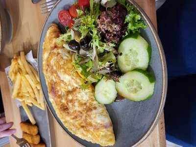 Two Spoons Bistro And Bar