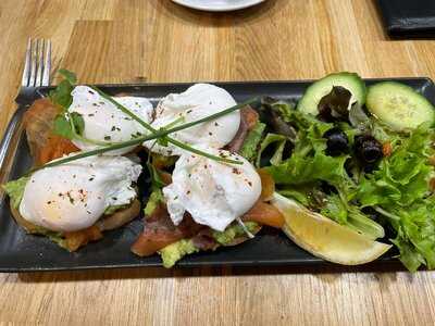 Two Spoons Bistro And Bar