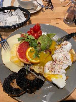 Two Spoons Bistro And Bar