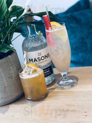 Raffina Coffee & Deli