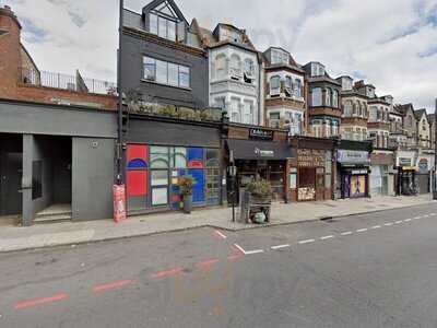 Divina Cuisine & Pizzeria