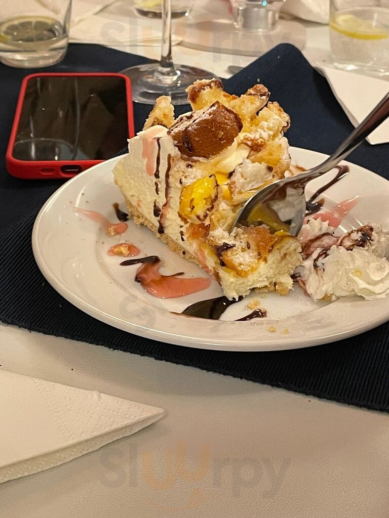2nd Girlfriend Restaurant