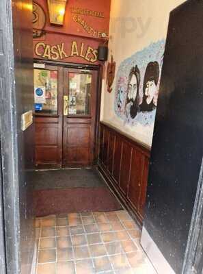 The Ye Hole In Ye Wall Pub