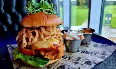 Link48 Bar & Restaurant