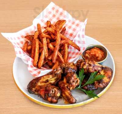 Tabys Cafe & Restaurant