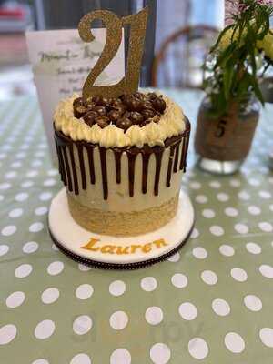 Moment In Thyme Tea Room & Cafe