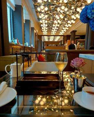 Mirror Room - Rosewood London