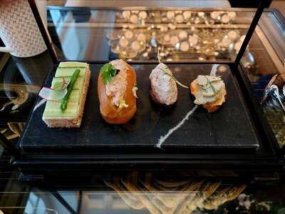 Mirror Room - Rosewood London