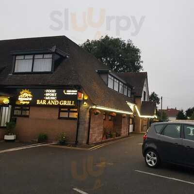 Edmund And Tenzing Bar And Grill