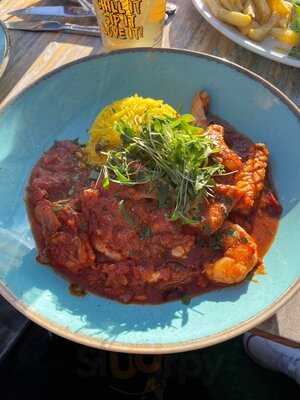 Oceanside Bar & Restaurant