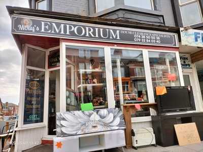 Molly's Cosy Corner Cafe