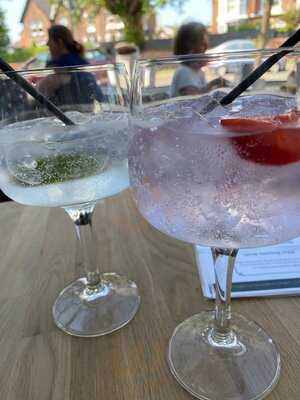 Tasting Bar & Kitchen