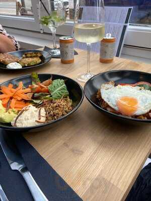 Tasting Bar & Kitchen