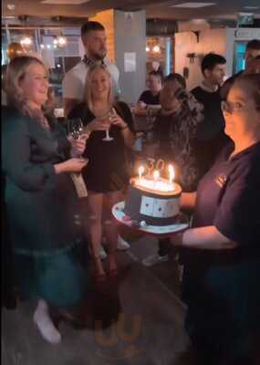 Ronnie's Bar & Eatery