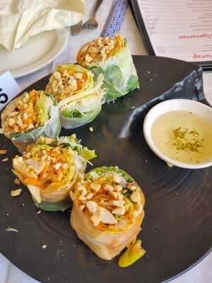 9 Flags Cafe And Bistro