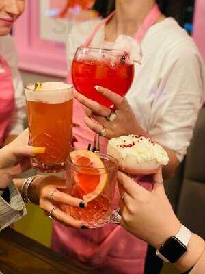 Lambert's Bar & Cookhouse