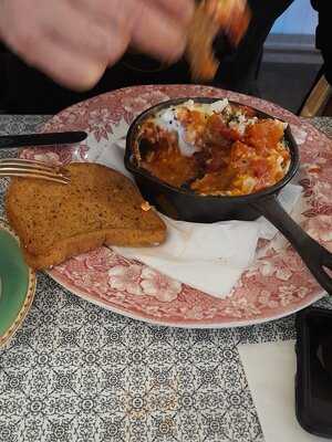 The Barn Little London