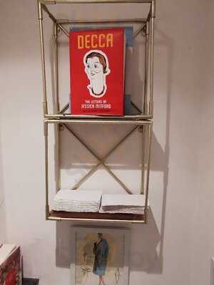 The Barn Little London