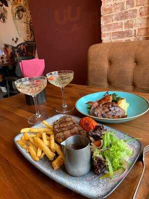 Harvey's Wine Bar And Kitchen