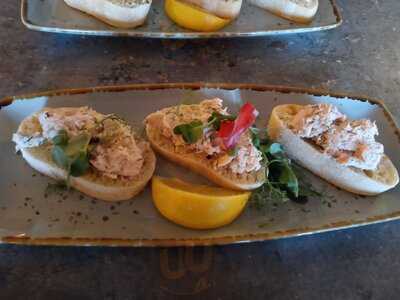 Harvey's Wine Bar And Kitchen