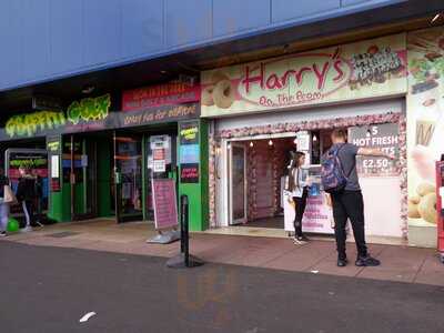 Harry's On The Prom