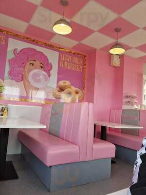 Frenchie's Diner & Dessert Bar