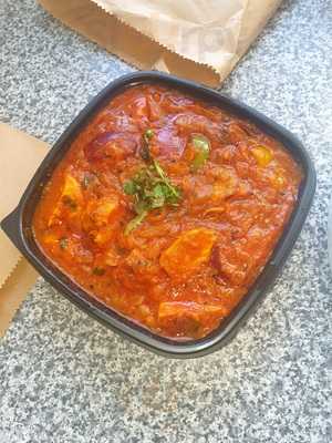 Slumdog Delivered - Indian Takeaway (west)