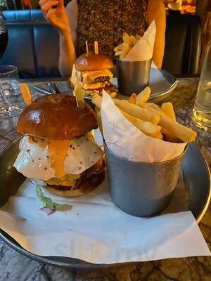 Coqbull Spitalfields