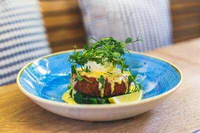 Antipodea - Radnor Gardens