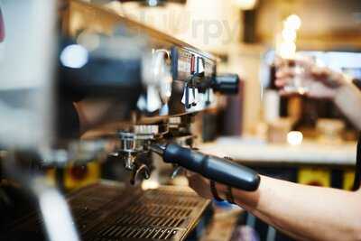 Antipodea - Radnor Gardens