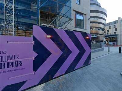 Five Guys St. James Quarter