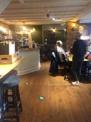 Leif Tearooms And Piano Bar