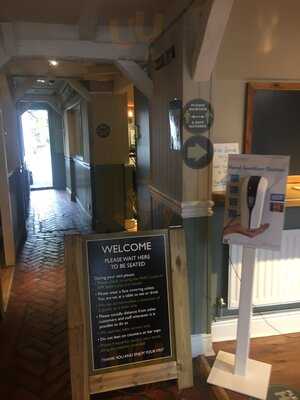 Leif Tearooms And Piano Bar