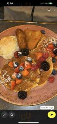 Shakespeare Cafe & Bistro