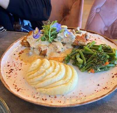 Shakespeare Cafe & Bistro