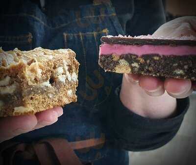 Flora's Coffee & Refill Shop