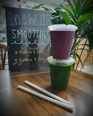 Flora's Coffee & Refill Shop