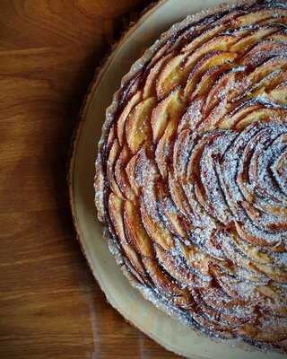 Flora's Coffee & Refill Shop