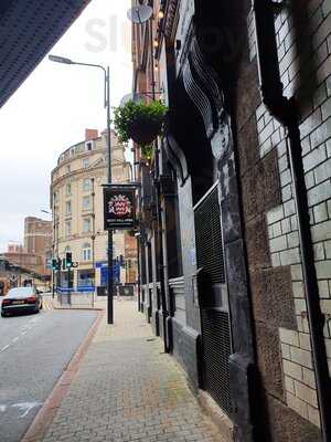 Moot Hall Arms Public House