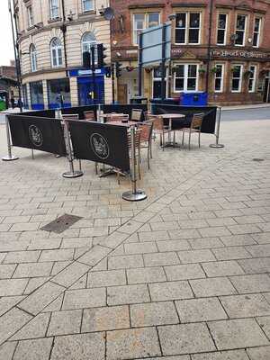 Moot Hall Arms Public House