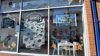 Waves Coffee House