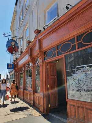 The General Elliot Pub