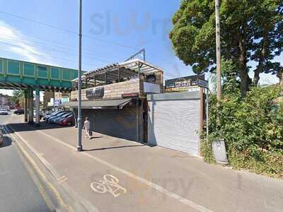 Smokeez Shisha & Grill