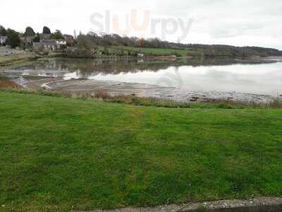 The Lakeside Park Hotel Bar And Brasserie