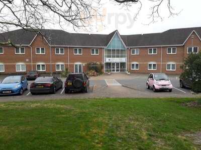 The Lakeside Park Hotel Bar And Brasserie