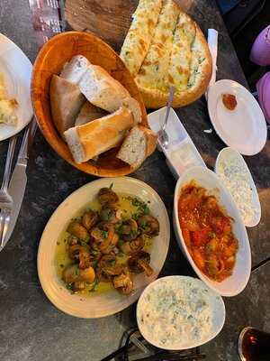 Empire Bbq And Meze Bar