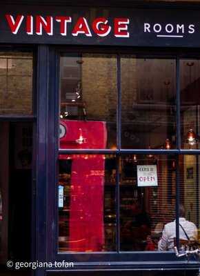 Vintage Rooms