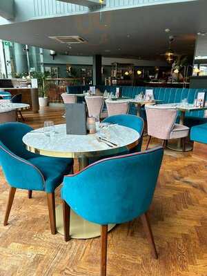 Browns Bar And Grill Liverpool One